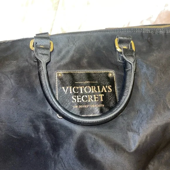 Victoria’s Secret Huge Overnight Duffle Bag - Picture 2 of 6